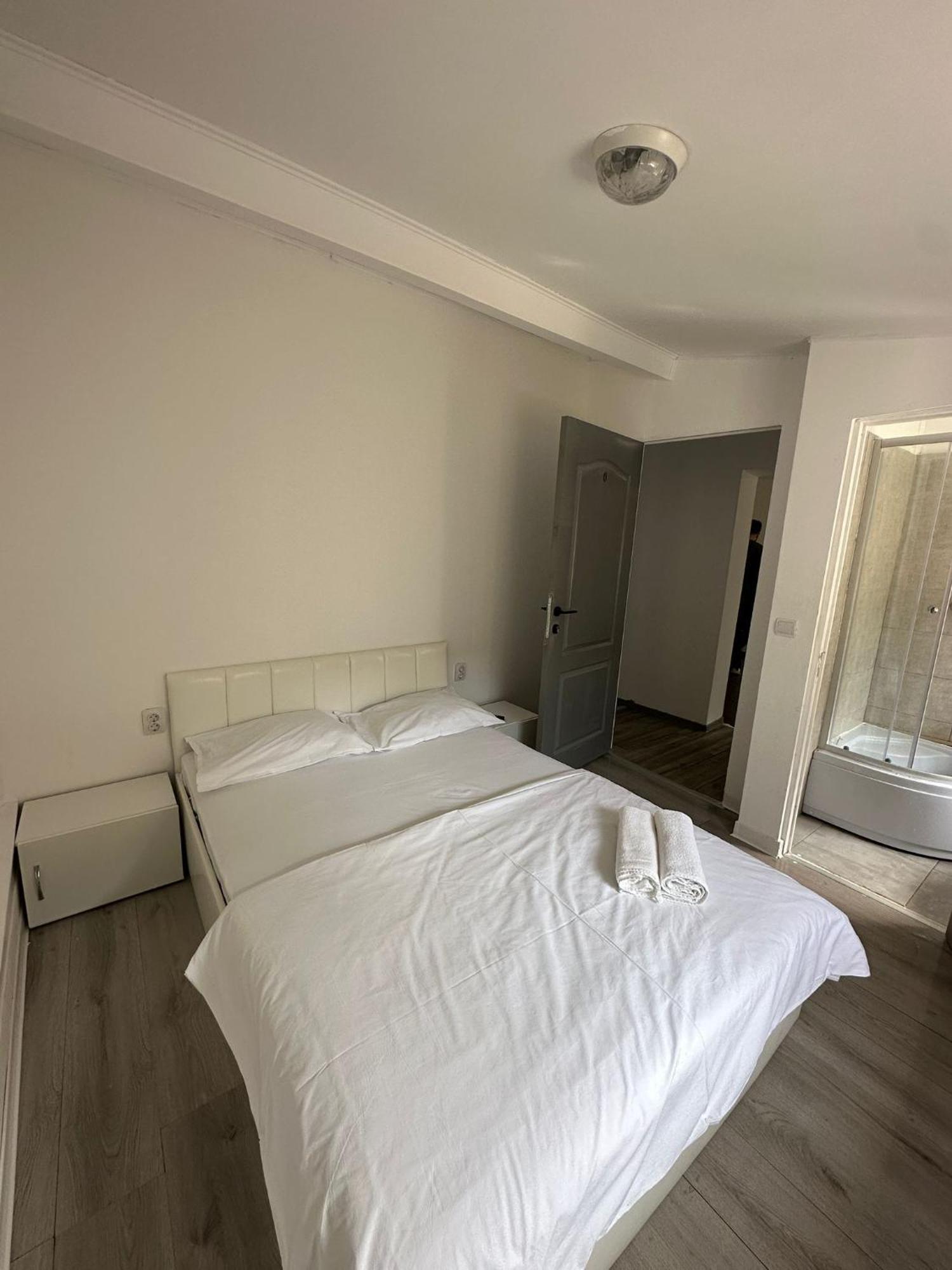 Residence Ultracentral Braşov Buitenkant foto