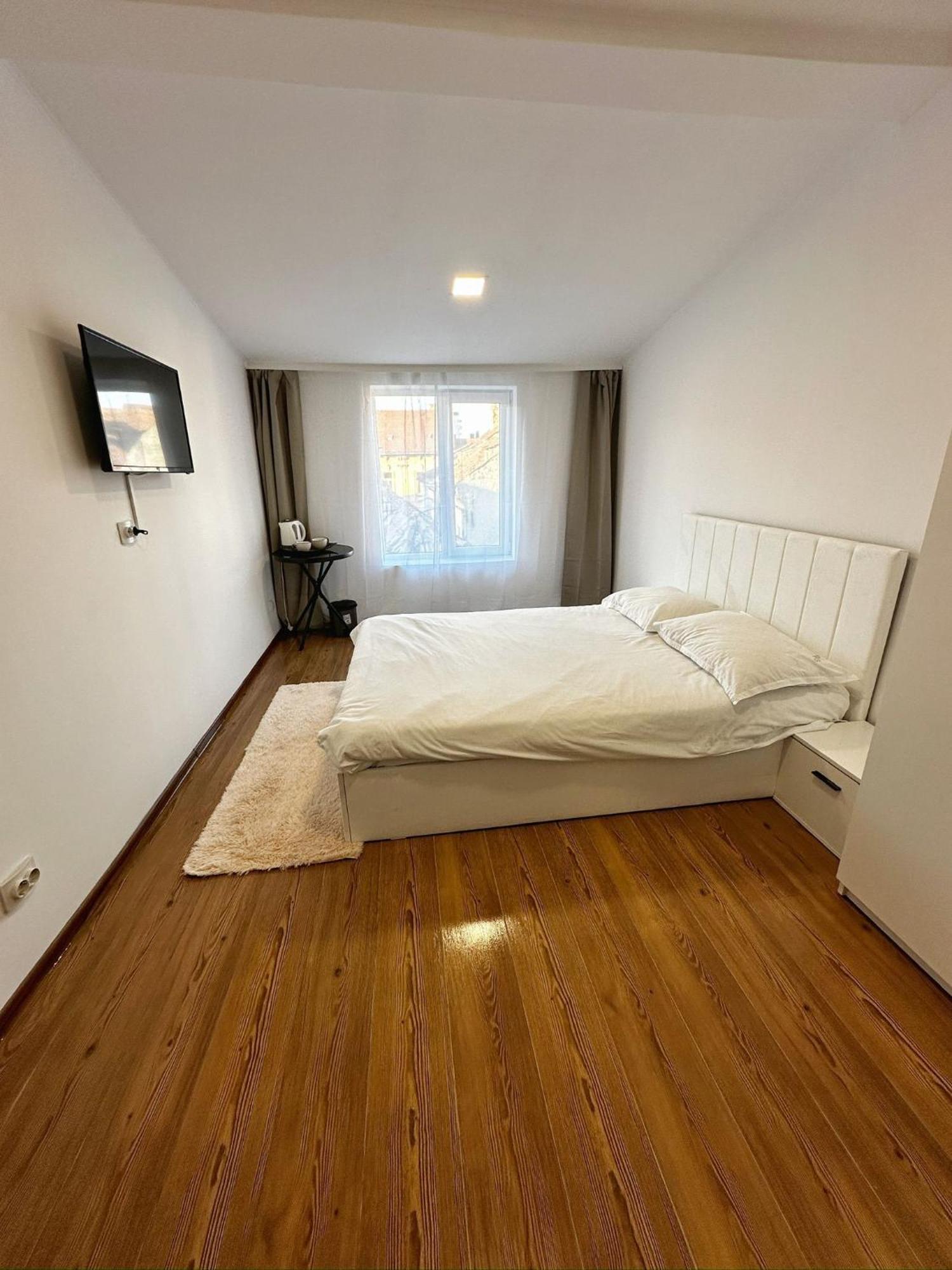 Residence Ultracentral Braşov Buitenkant foto