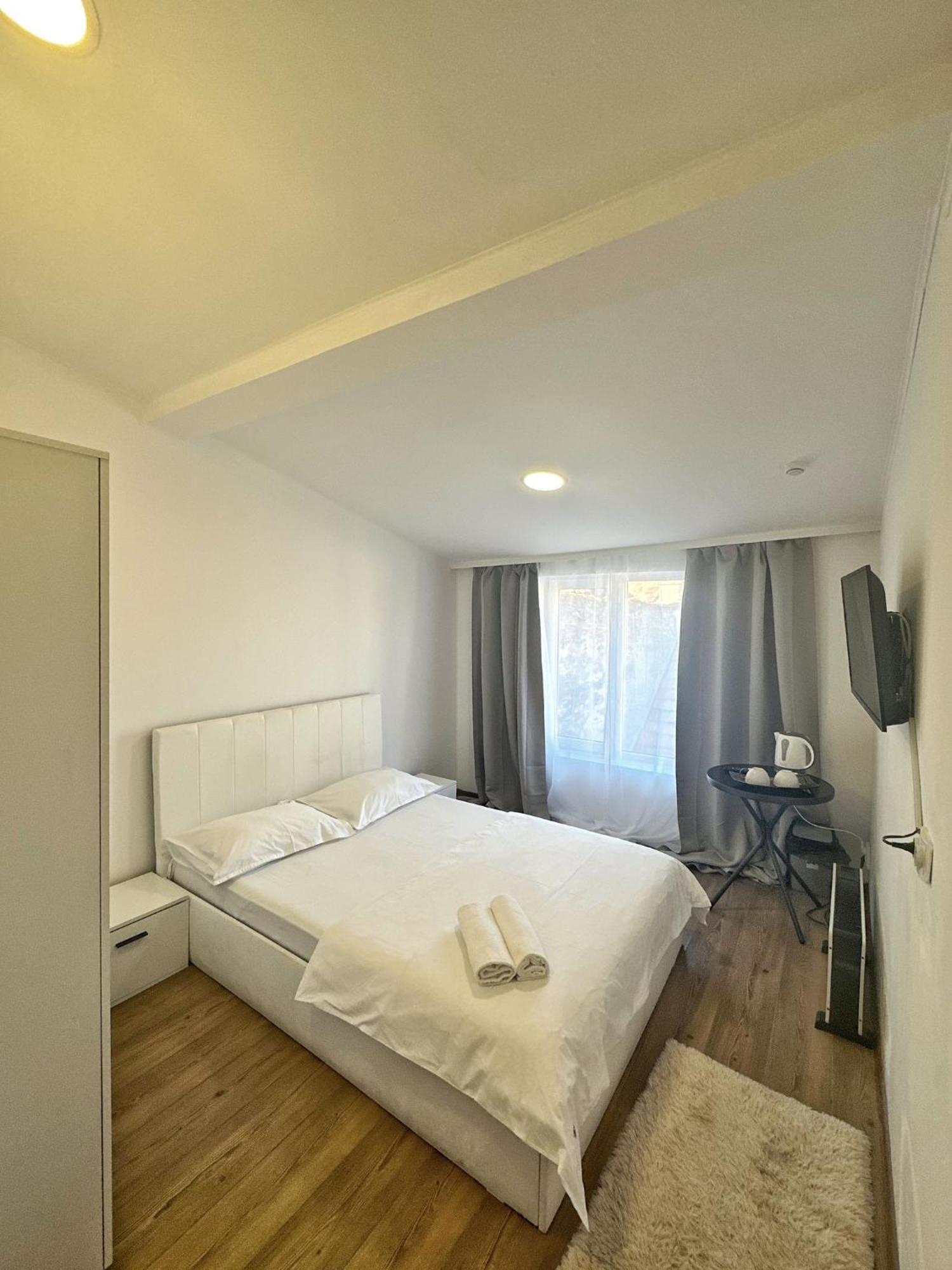 Residence Ultracentral Braşov Buitenkant foto